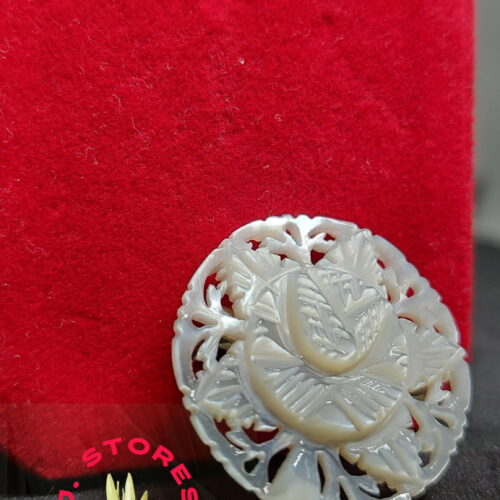 Mother of pearl handmade brooch flower round